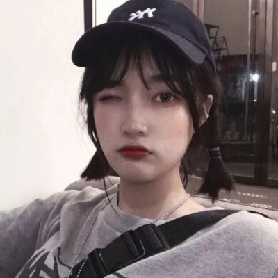 智能合约安全中心，提供智能合约审计服务，保障用户DeFi操作安全。设立漏洞赏金计划，鼓励白帽黑客参与安全建设。定期发布安全预警，提升用户风险意识。